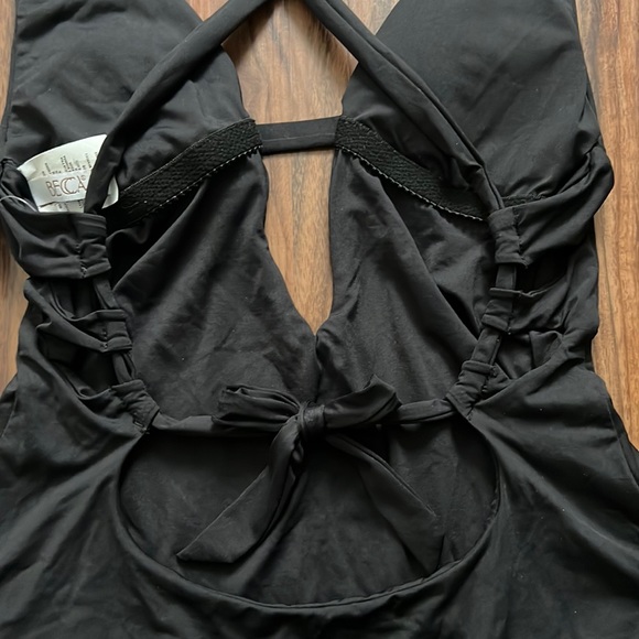 Becca Split Strap One Piece - Picture 12 of 15